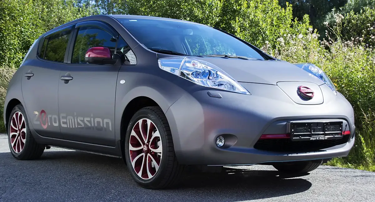 Nissan Leaf med grå folie