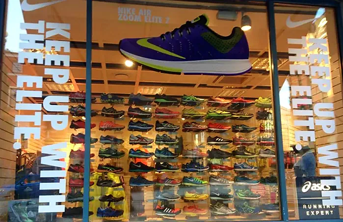 Vindusdekor for Nike